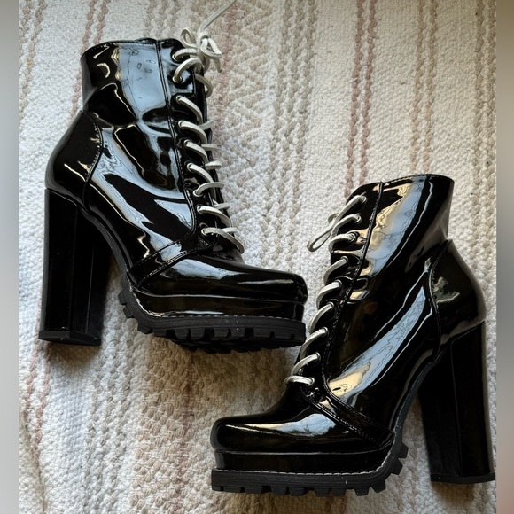 WOMEN'S MONCLAIR-1A LACE UP COMBAT BOOT - Picture 8 of 9